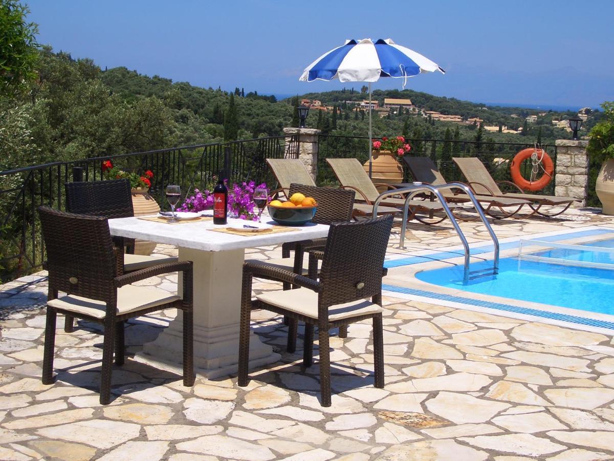 Villa Bacchus Kassiopi Corfu Extérieur photo
